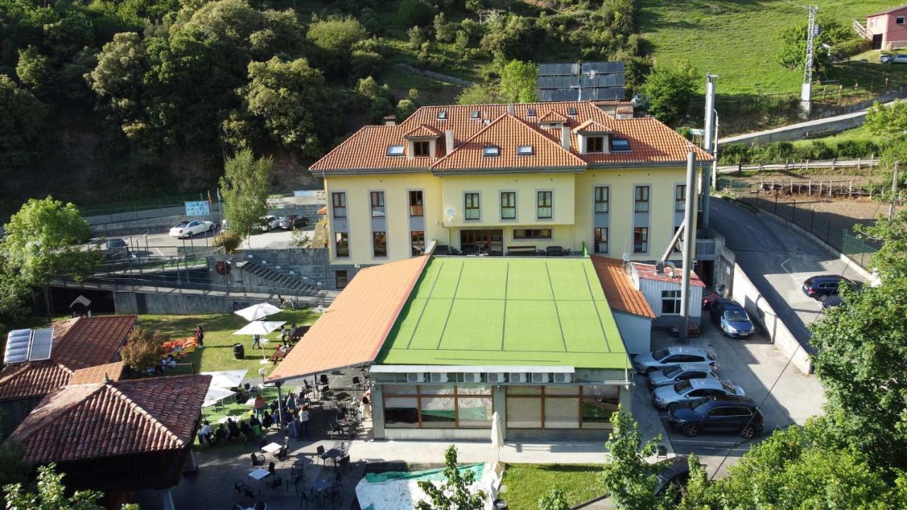 Hotel Santa Cristina Pola de Lena Εξωτερικό φωτογραφία