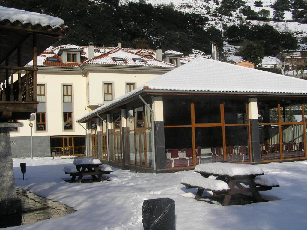 Hotel Santa Cristina Pola de Lena Εξωτερικό φωτογραφία