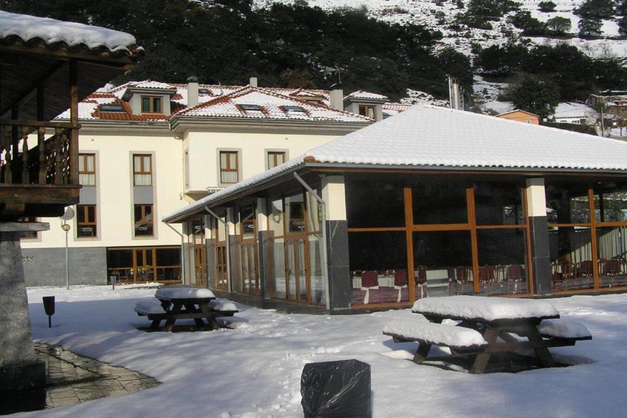 Hotel Santa Cristina Pola de Lena Εξωτερικό φωτογραφία